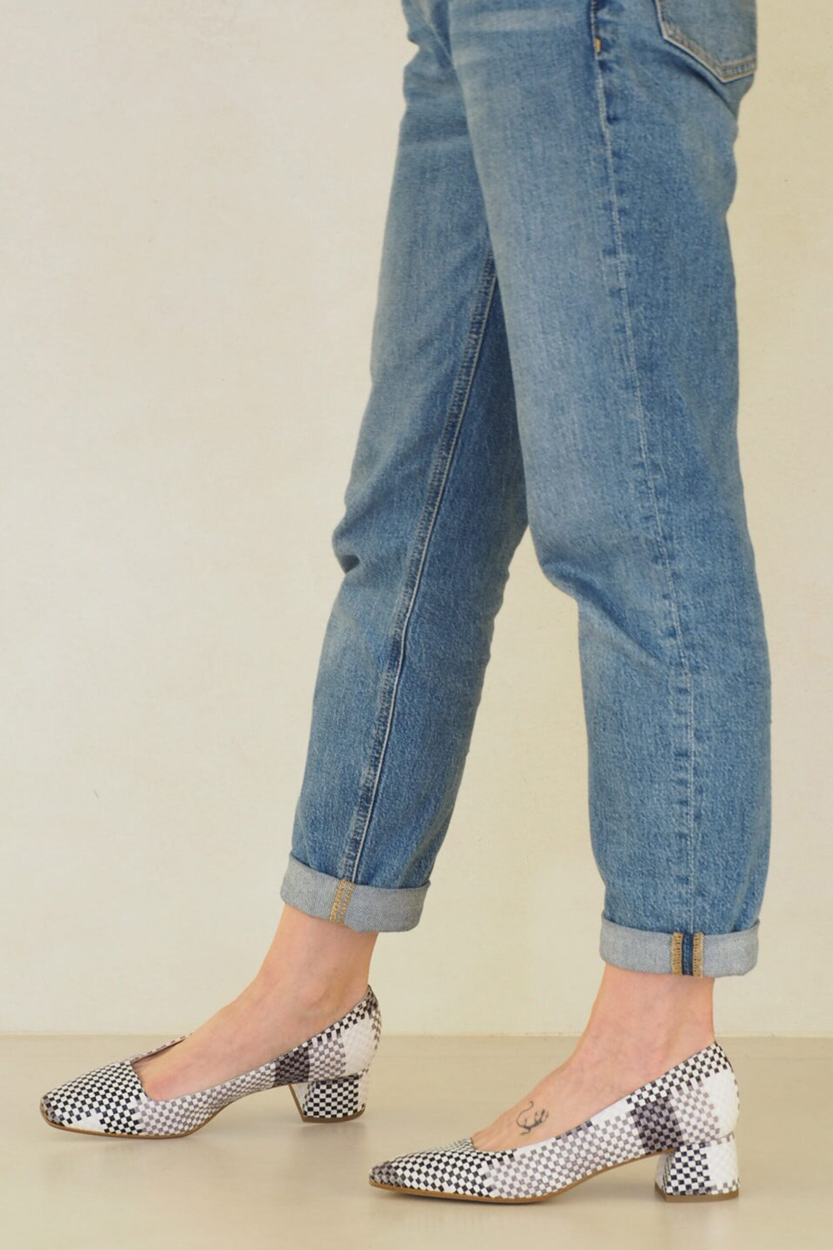 salonblancatricotnegro2