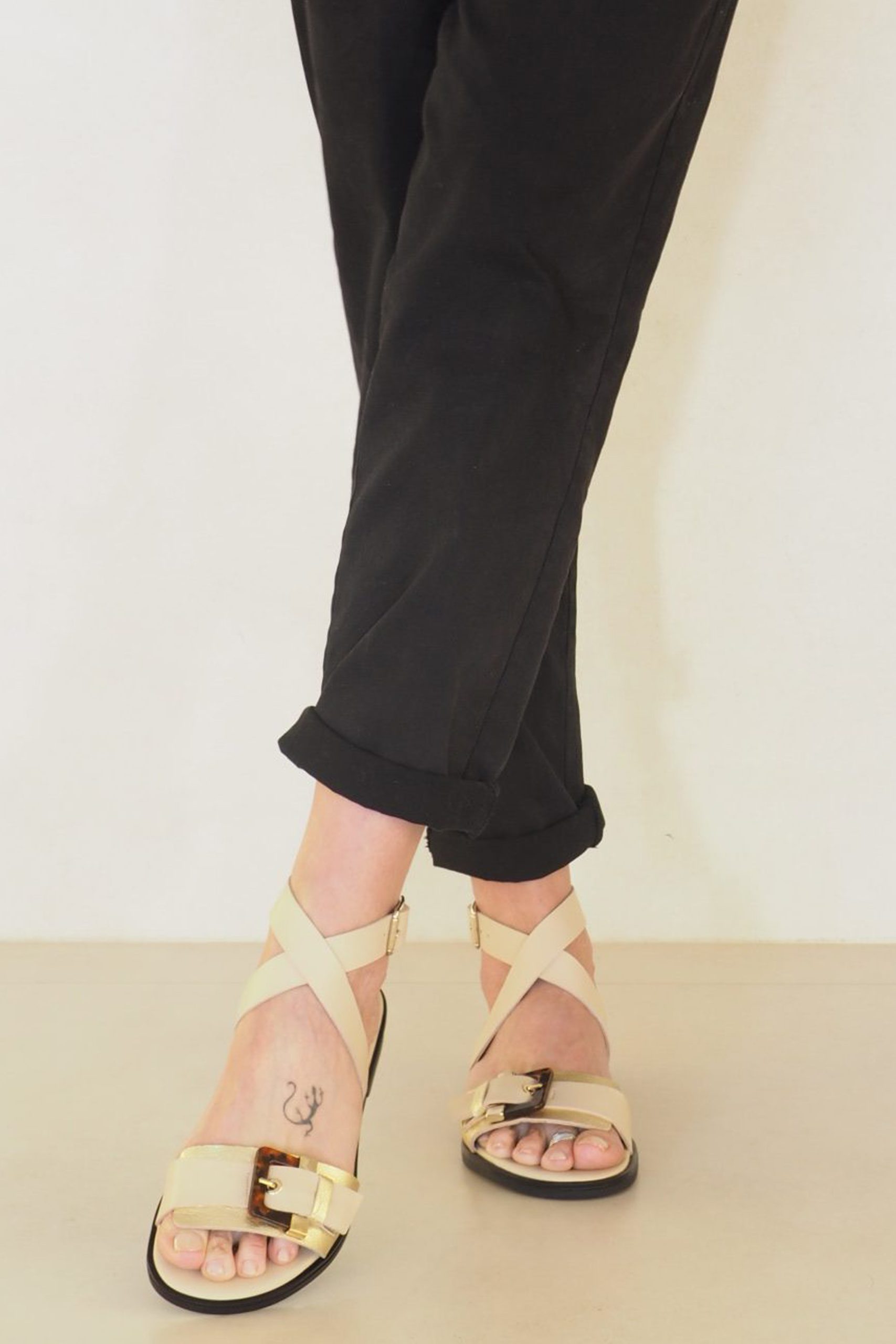 sandaliachipremarfil2