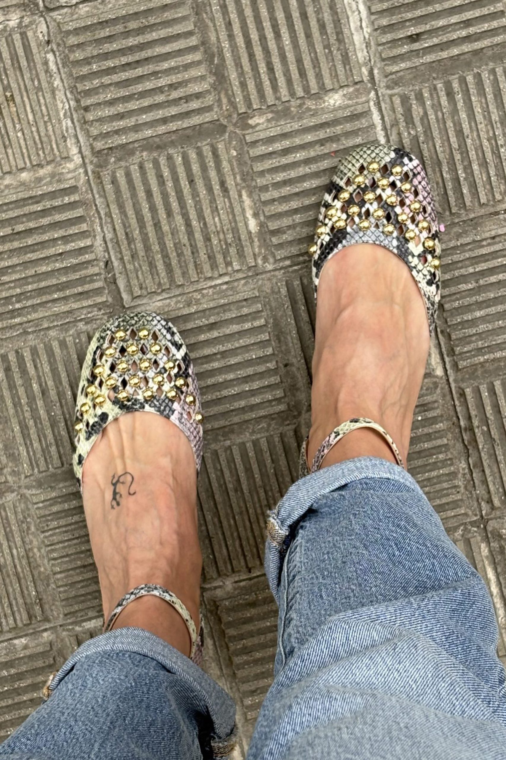 manoletinamarblesnakestreet