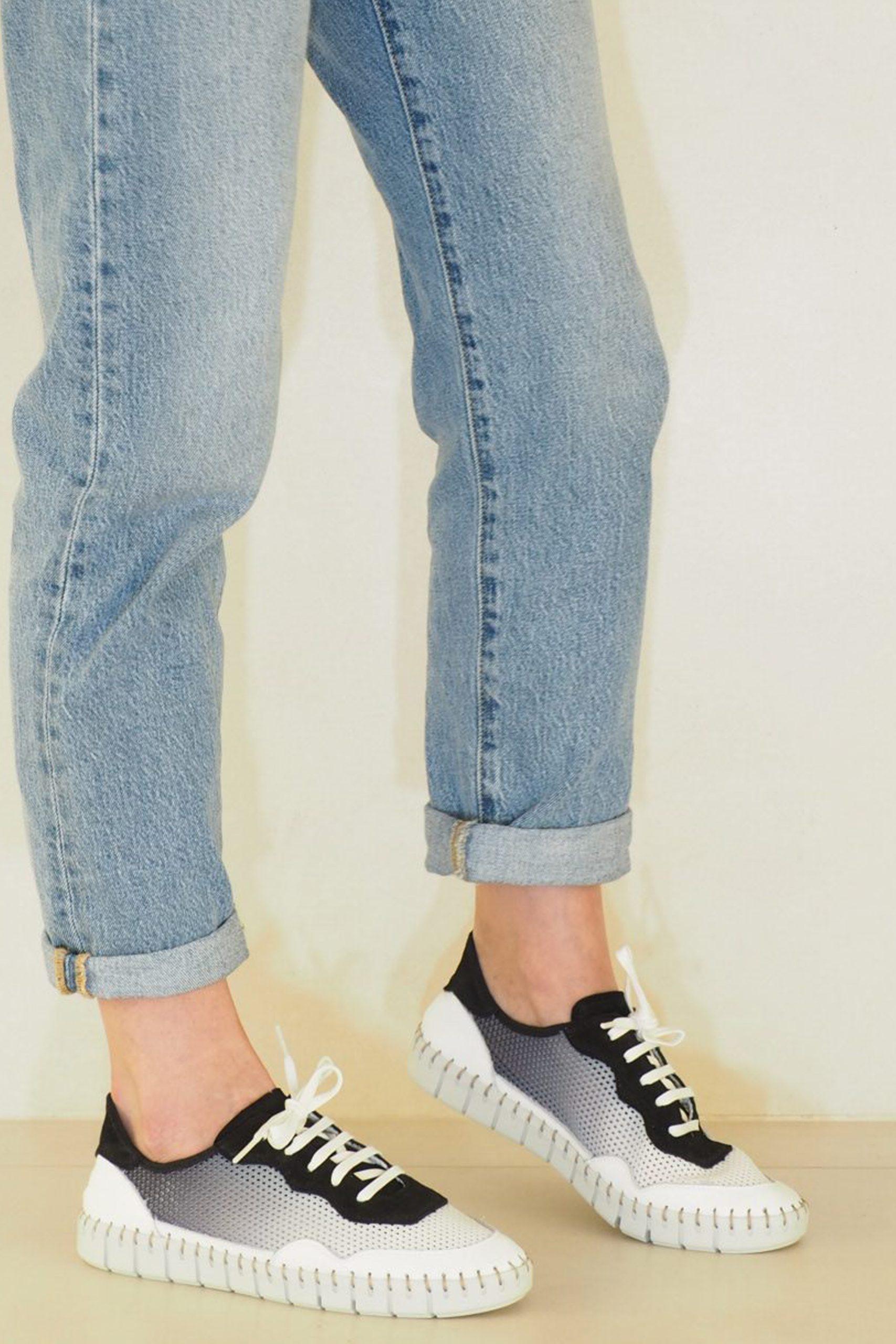 sneakerfabiolanegra1