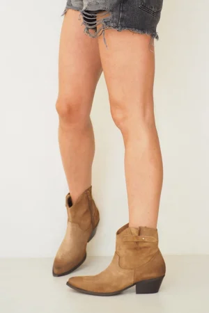 Botin Lara Costner