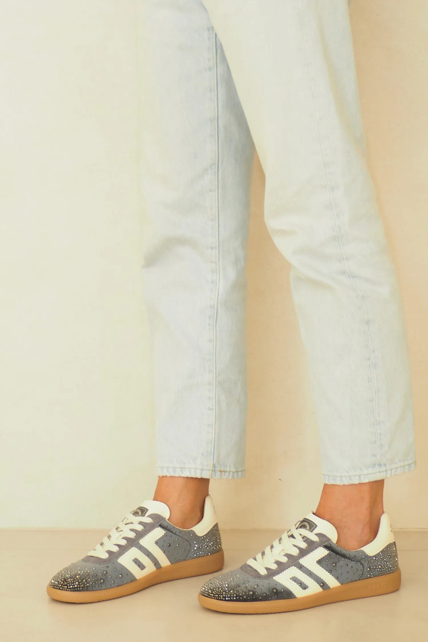 Sneaker Back70 Samba Grey - Imagen 4
