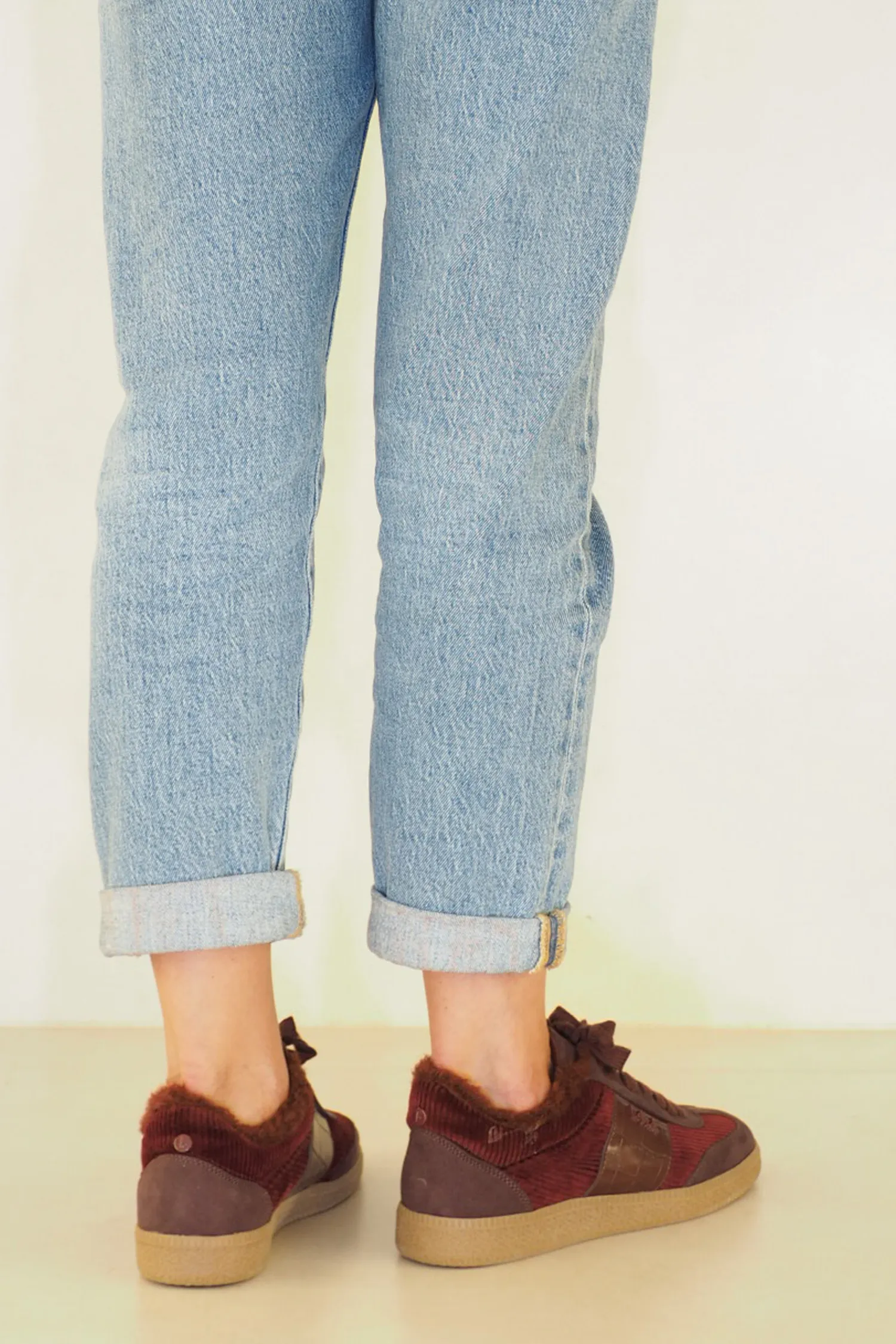 Sneaker pana burdeos - Imagen 5